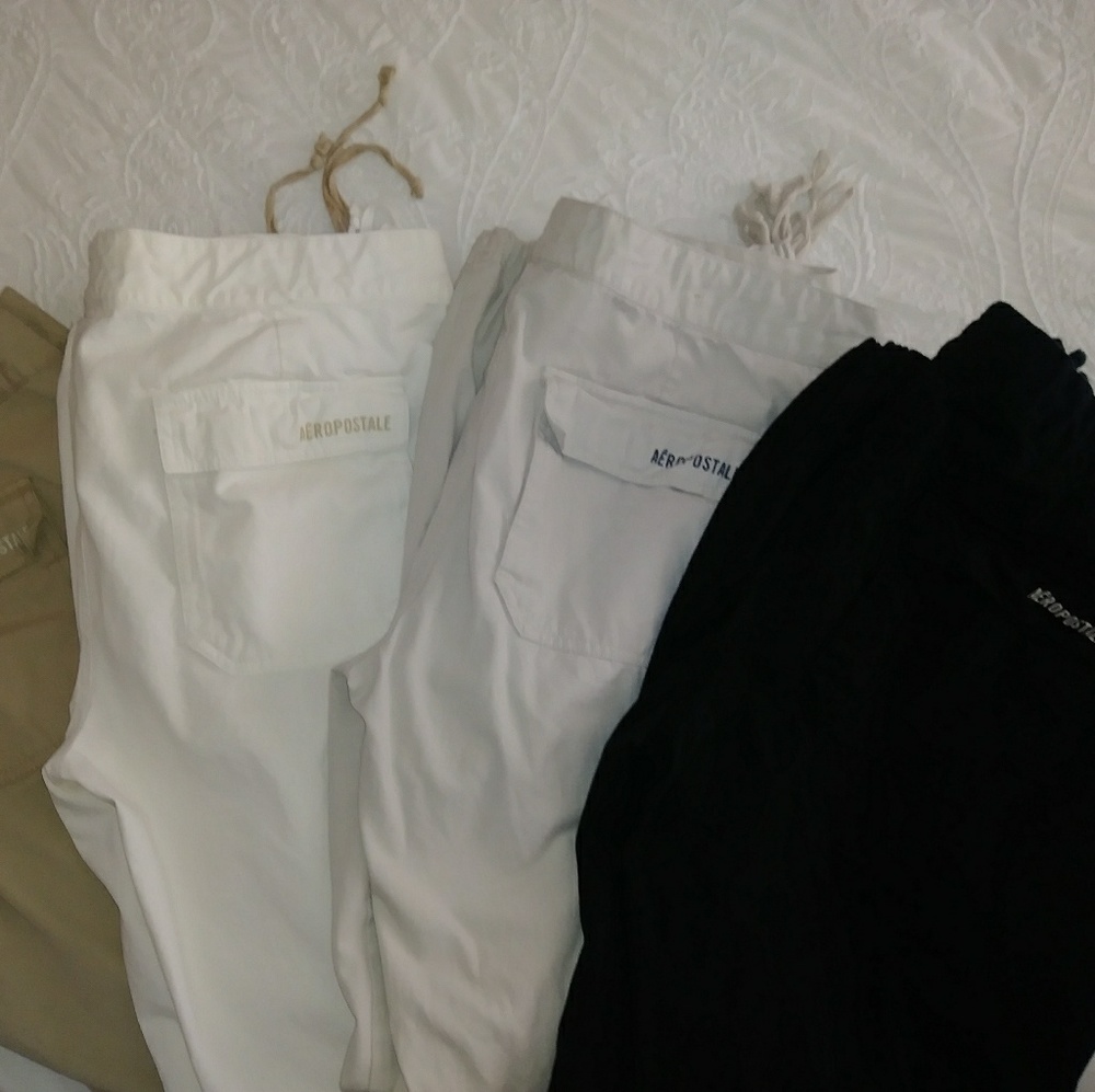 4 pairs of Aeropostale khakis